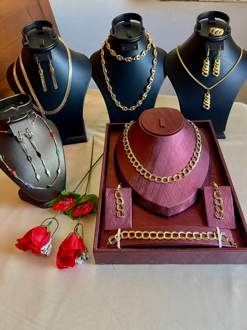 طقم مجوهرات